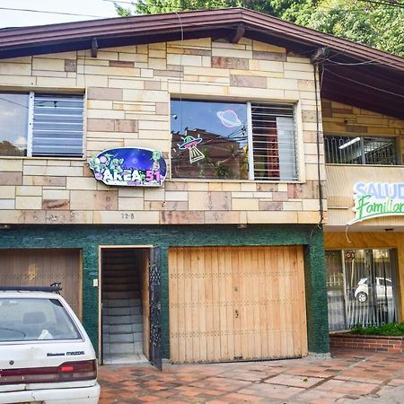 Area 51 Hostel Μεντεγίν Εξωτερικό φωτογραφία
