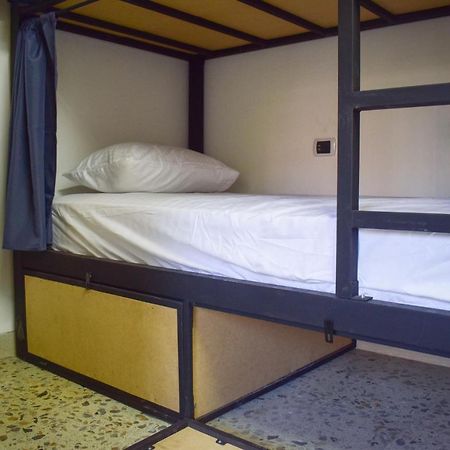 Area 51 Hostel Μεντεγίν Εξωτερικό φωτογραφία