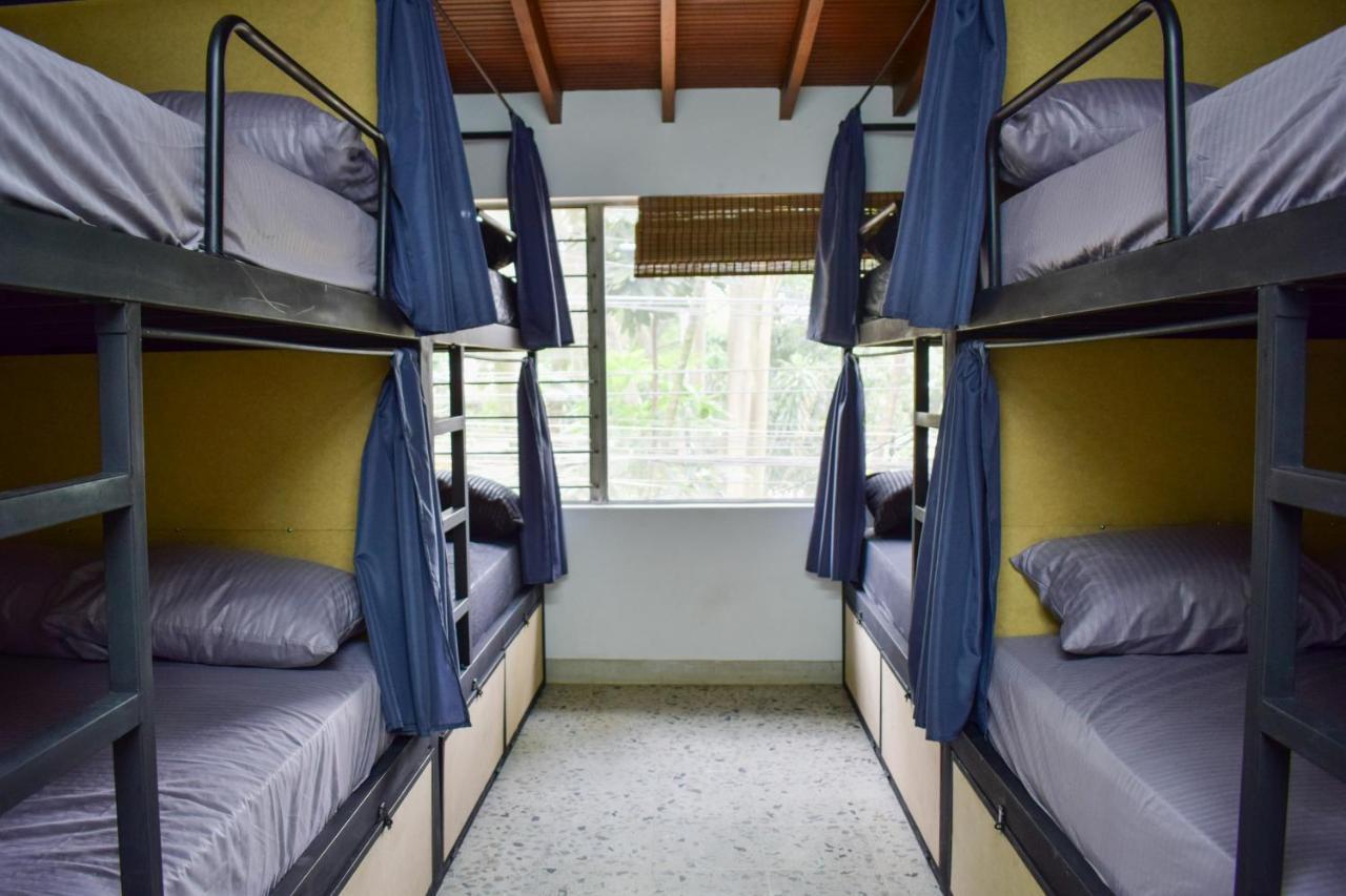 Area 51 Hostel Μεντεγίν Εξωτερικό φωτογραφία