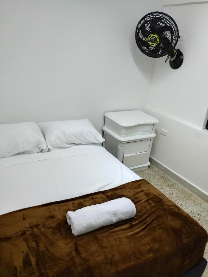 Area 51 Hostel Μεντεγίν Εξωτερικό φωτογραφία